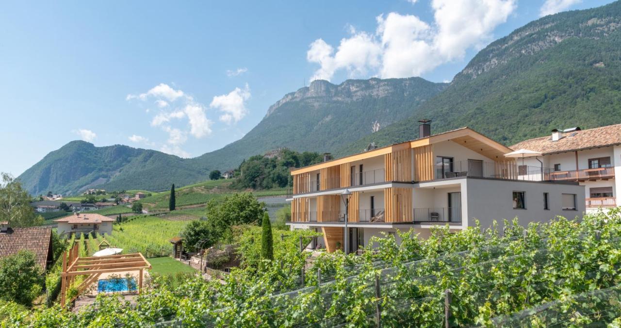 Villa Montis Exclusive Holiday Apartments In Eppan With Spectacular Views Of Dolomites And Bolzano Area Eppan an der Weinstraße Exteriör bild