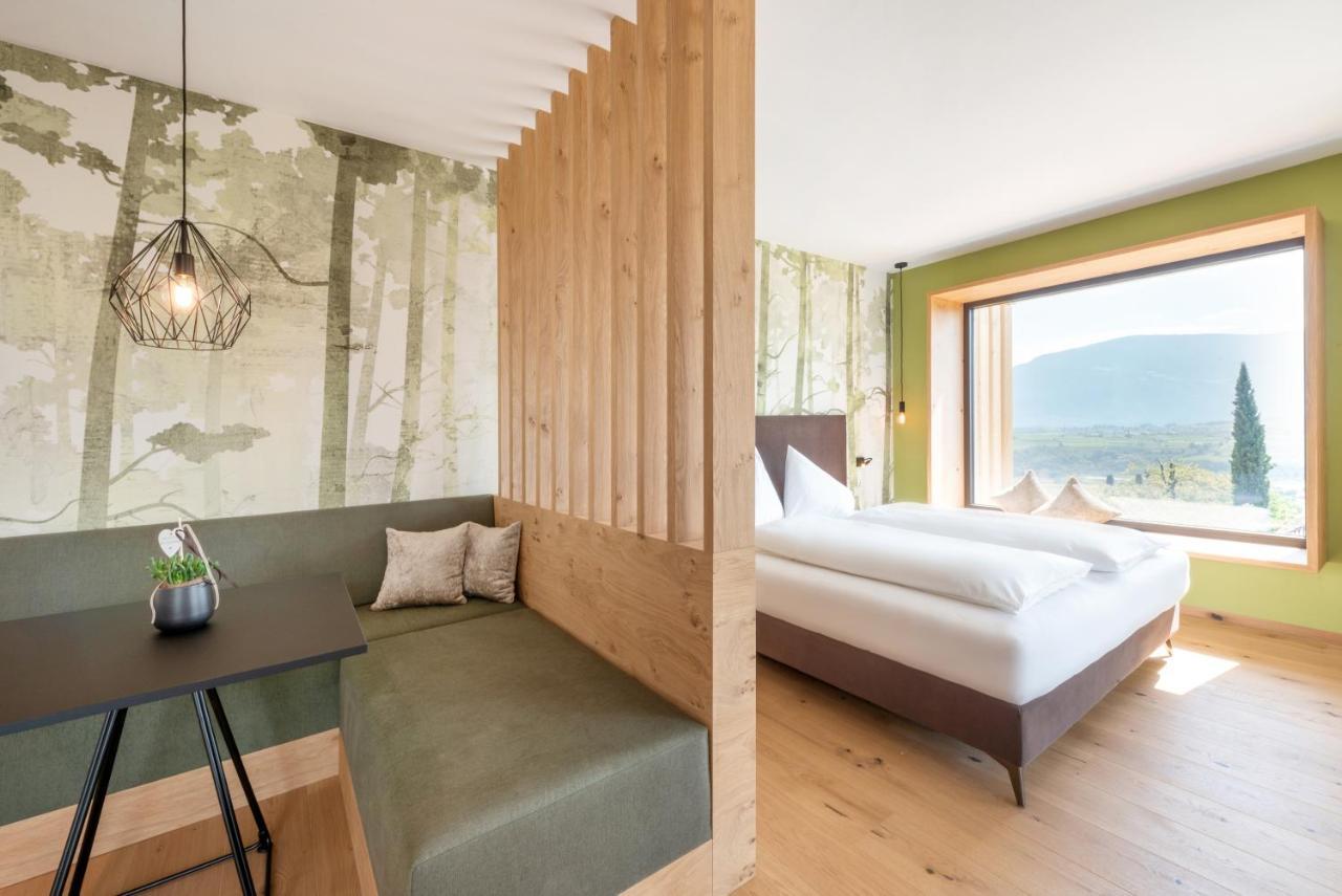 Villa Montis Exclusive Holiday Apartments In Eppan With Spectacular Views Of Dolomites And Bolzano Area Eppan an der Weinstraße Exteriör bild