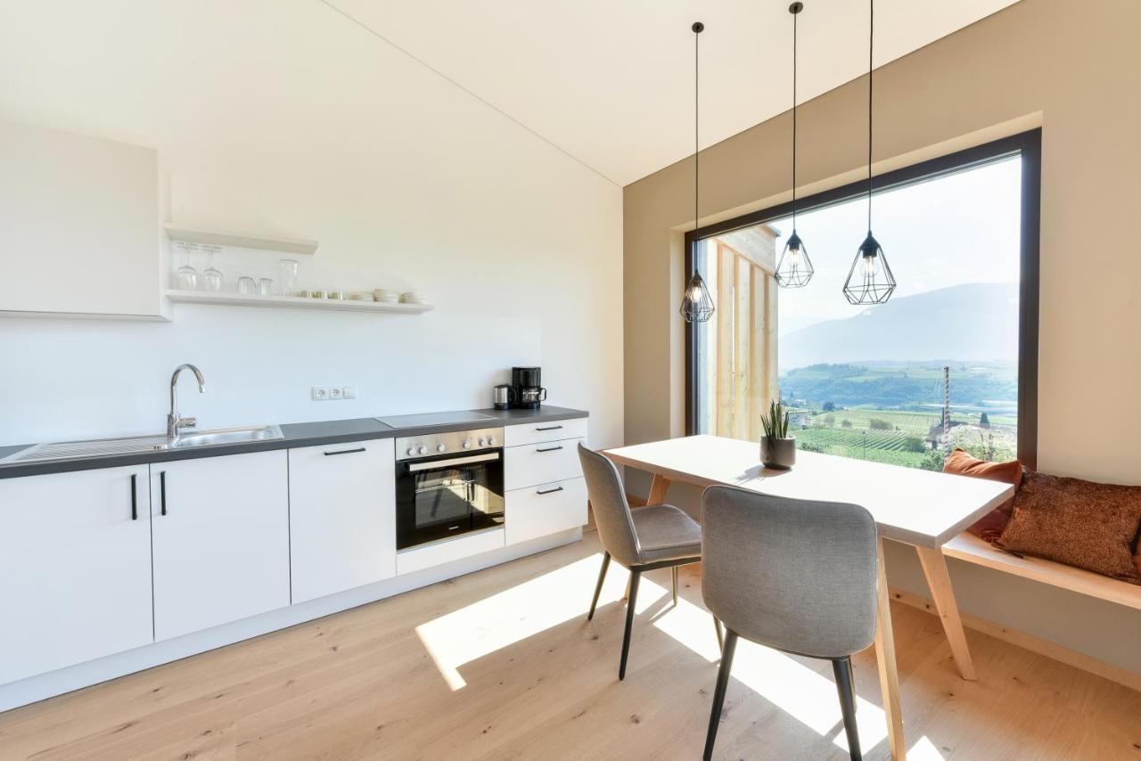 Villa Montis Exclusive Holiday Apartments In Eppan With Spectacular Views Of Dolomites And Bolzano Area Eppan an der Weinstraße Exteriör bild
