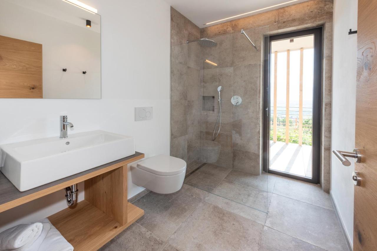 Villa Montis Exclusive Holiday Apartments In Eppan With Spectacular Views Of Dolomites And Bolzano Area Eppan an der Weinstraße Exteriör bild