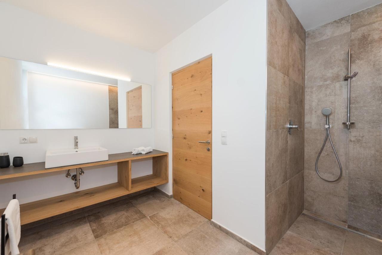 Villa Montis Exclusive Holiday Apartments In Eppan With Spectacular Views Of Dolomites And Bolzano Area Eppan an der Weinstraße Exteriör bild
