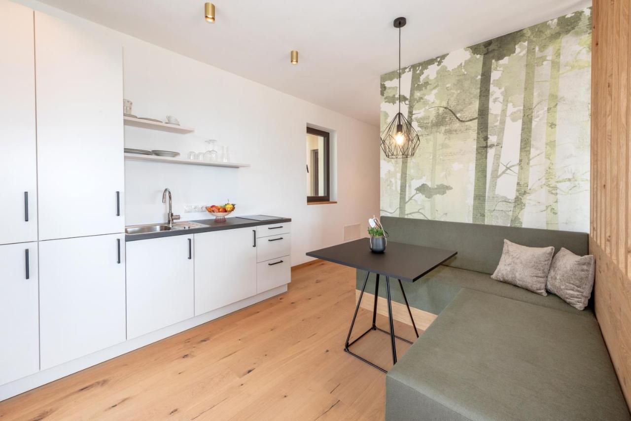 Villa Montis Exclusive Holiday Apartments In Eppan With Spectacular Views Of Dolomites And Bolzano Area Eppan an der Weinstraße Exteriör bild